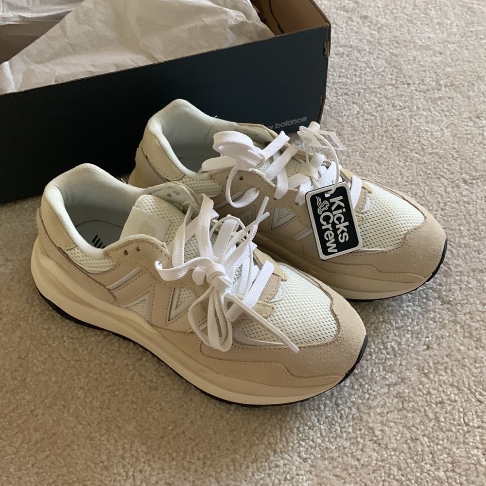 New Balance Women’s 57/40 Size 7